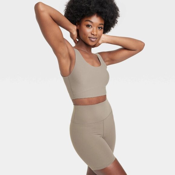 Medium - Womens Soft Ultra High-Rise Bike Shorts 6" - All In Motion - Brown - Picture 2 of 10